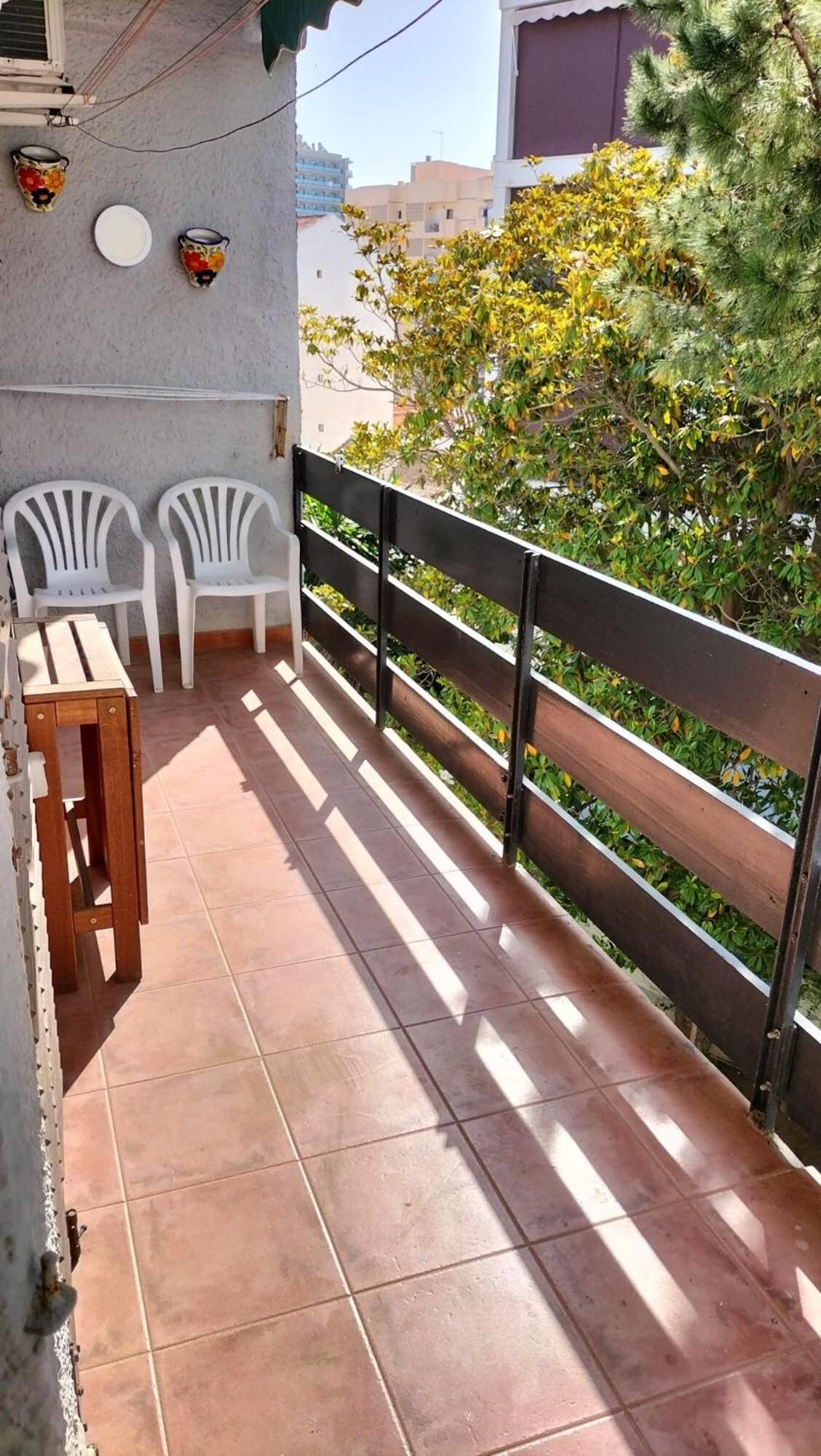 Apartment Beautiful 3 Bedrooms, 2 Baths, Balcony, *